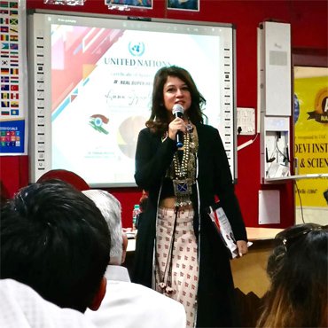 Dr Anubha Jain